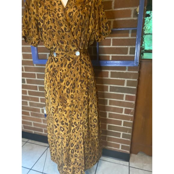 Stunning Vintage 70s Cheetah Print Dress 100% Silk by Robbie Bee - Picture 6 of 11